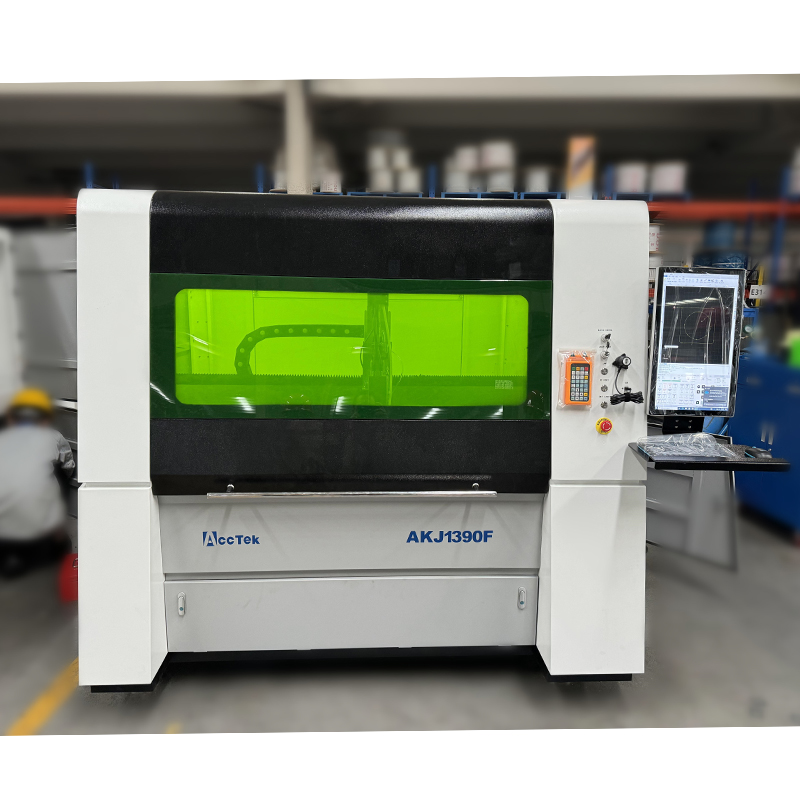 Industrial Laser Metal Cutting Machine - JINAN CNC Industrie Apparatuur Raycus Kleine