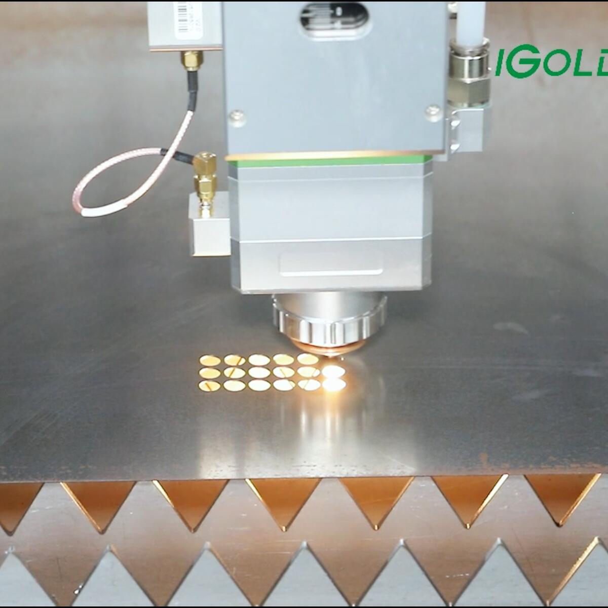 Industrial Grade Laser Cutter - Lasersnijder van industriële kwaliteit, 3-assige 4-assige